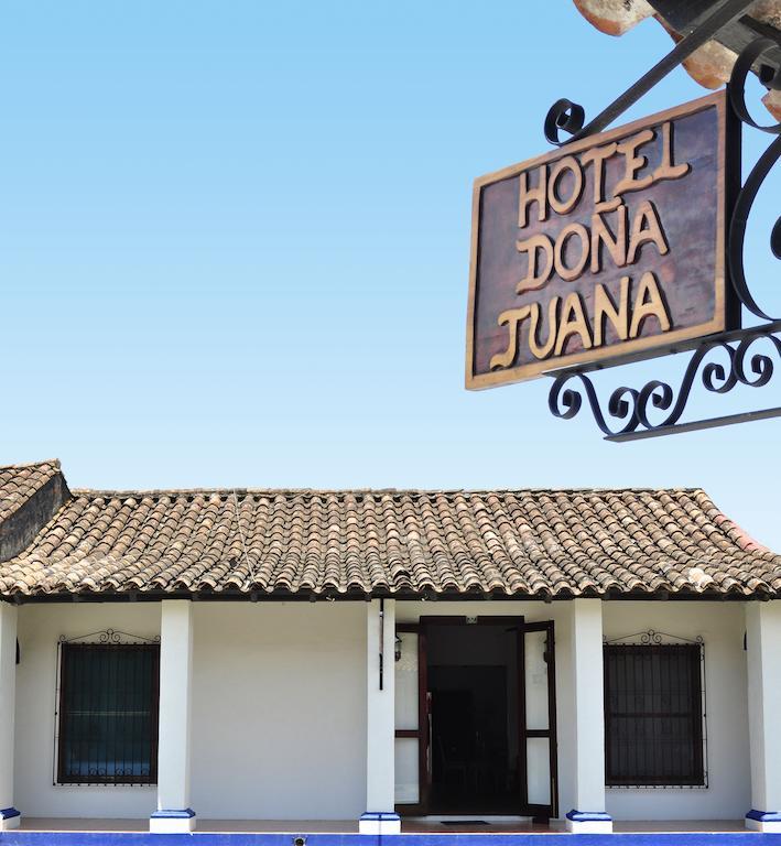 Hotel Dona Juana 틀라코탈판 외부 사진